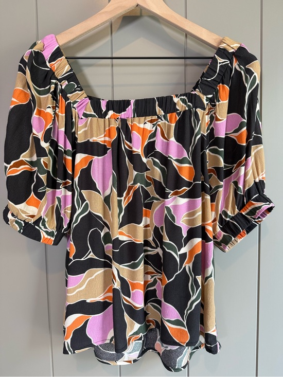 Evereve Tops - Evereve Off Shoulder Floral Abstract Print Blouse Puff Sleeve Top Women’s Medium